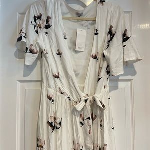 Brand new Tobi wrap dress